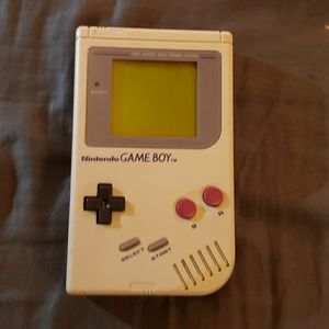 VINTAGE & MINT!! Nintendo Gameboy (1985)